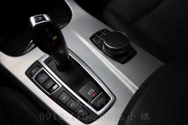 X3 20i /總代理/車道偏移/衛星導航/倒車顯影/電動座椅/電尾門  第10張相片