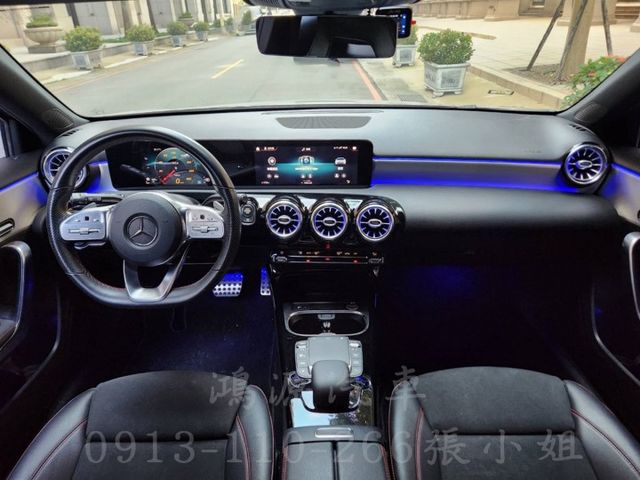 A180/總代理/盲點/AMG/氣氛燈/衛星導航/倒車顯影/電動座椅  第5張相片