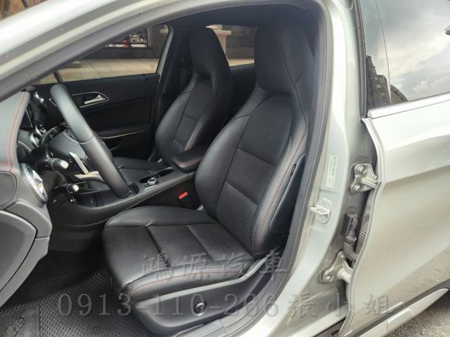 GLA180/總代理/AMG/I-KEY/倒車顯影/電動座椅/電尾門  第4張相片