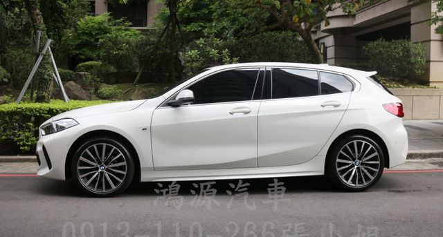 118i/M版/總代理/盲點/摸門/衛星導航/倒車顯影/電動座椅/  第2張相片