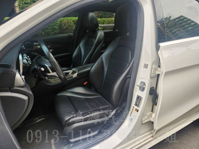 C300/全景天窗/摸門/盲點/倒車顯影/電動座椅  第4張相片