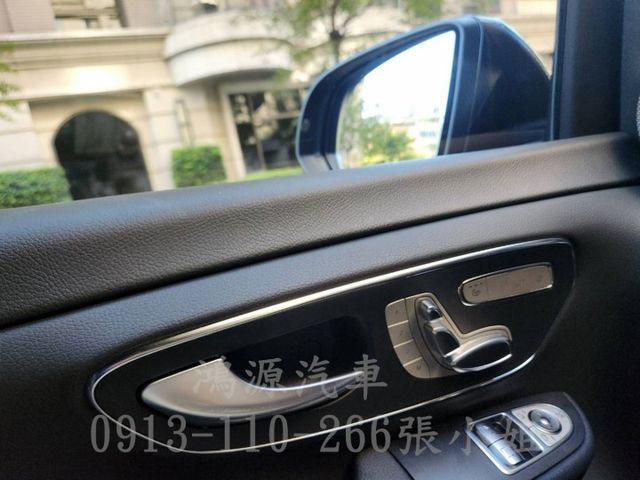 V250d/總代理/8人座/雙開/盲點/衛星導航/倒車顯影/電動座椅/電尾門  第12張相片