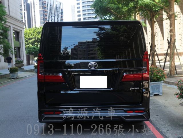 GRANVIA /9人座/盲點/ACC/氣氛燈/電動座椅/電尾門/20吋鋁圈/精品改裝  第3張相片