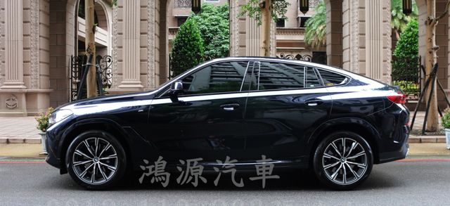 X6 40i /ACC/總代理/盲點/無線充電/全景天窗/氣氛燈/衛星導航/倒車顯影/腳踢尾門  第2張相片