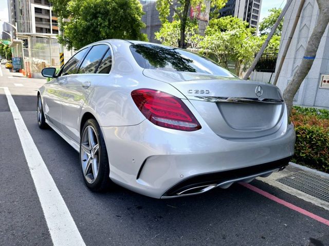 C250/天窗/I-KEY/倒車顯影/電動座椅  第3張相片