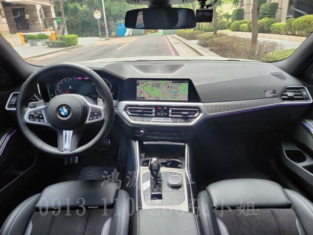 320i /總代理/ACC/盲點/抬顯/無線充電/氣氛燈/倒車顯影/電動座椅/電尾門  第5張相片