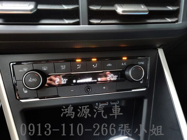 POLO/R-LINE/盲點/摸門/車道偏移/衛星導航/倒車顯影/漂亮好車  第10張相片