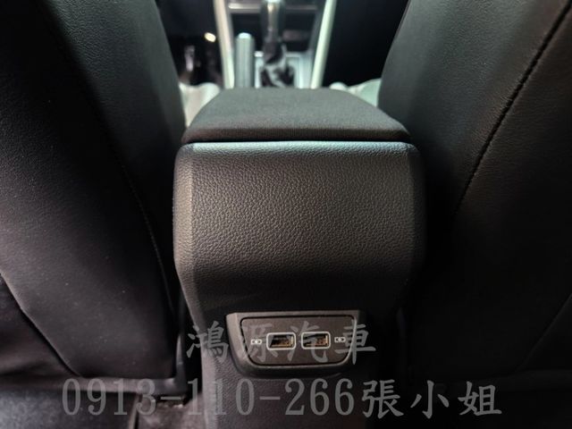 POLO/R-LINE/盲點/摸門/車道偏移/衛星導航/倒車顯影/漂亮好車  第11張相片