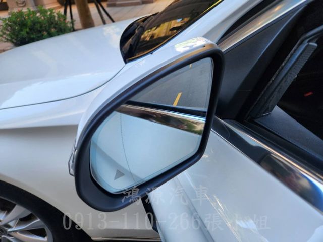 C180/ACC/盲點/摸門/衛星導航/倒車顯影/電動座椅  第13張相片