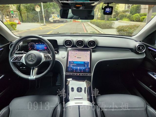 C180/總代理/ACC/盲點/衛星導航/倒車顯影/電動座椅  第5張相片