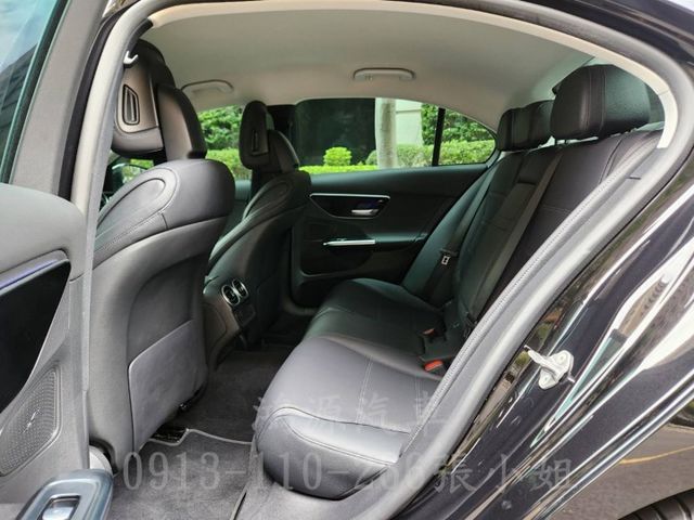 C180/總代理/ACC/盲點/衛星導航/倒車顯影/電動座椅  第6張相片