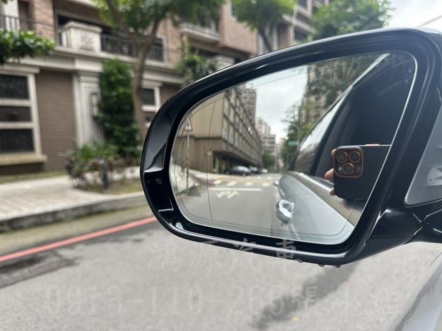 S560L /總代理/23P/盲點/全景天窗/衛星導航/倒車顯影/電動座椅/電尾門  第10張相片