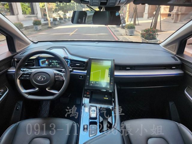 CUSTIN/KUG-B/7人座/盲點/ACC/雙天窗/雙滑門/無線充電氣/360度環境/電動尾門  第5張相片