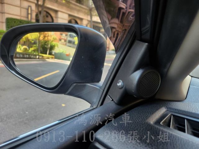 ALTIS /I-KEY/摸門/盲點/衛星導航/倒車顯影/電動座椅/省油好車  第7張相片