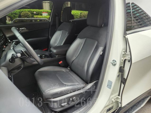 SPORTAGE/ X-LINE/ACC/盲點/抬顯/手機無線充/衛星導航/倒車顯影/電動座椅/電尾門  第4張相片