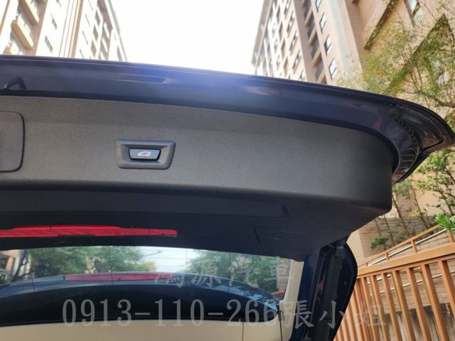 X1 20i/低里程/總代理/全景天窗/倒車顯影/電動座椅/電尾門  第9張相片