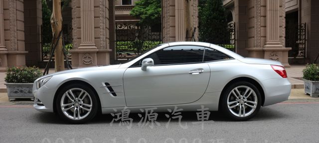 SL350/總代理/低里程/摸門/硬頂雙門敞篷/倒車顯影/電動座椅/電尾門  第2張相片