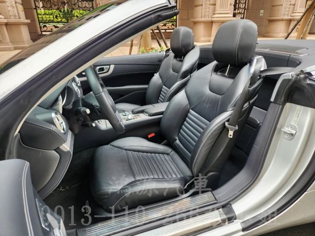 SL350/總代理/低里程/摸門/硬頂雙門敞篷/倒車顯影/電動座椅/電尾門  第9張相片