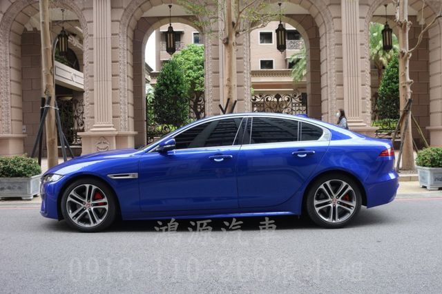 JAGUAR/ACC/低里程/盲點/摸門/衛星導航/倒車顯影/電動座椅/  第2張相片