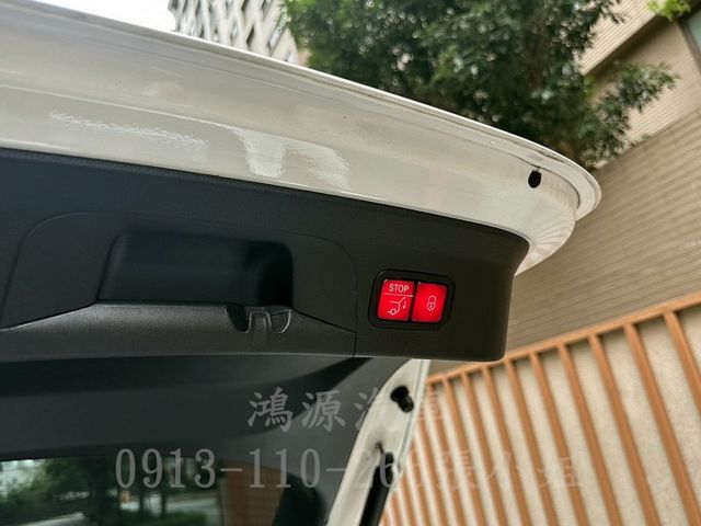 GLC300 COUPE/盲點/摸門/ACC/衛星導航/倒車顯影/電動座椅/電尾門  第12張相片