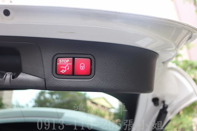 GLA180/總代理/盲點/摸門/衛星導航/倒車顯影/電尾門˙  第14張相片