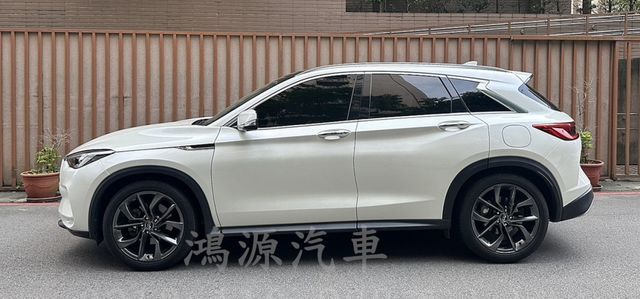 QX50/全景天窗/盲點/抬顯/倒車顯影/電動座椅/電尾門  第2張相片