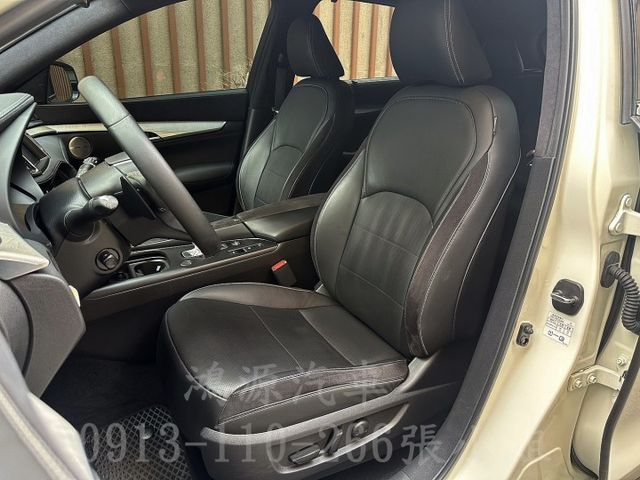 QX50/全景天窗/盲點/抬顯/倒車顯影/電動座椅/電尾門  第4張相片
