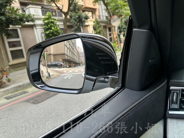 QX50/全景天窗/盲點/抬顯/倒車顯影/電動座椅/電尾門  第7張相片