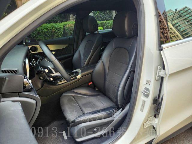 GLC250/總代理/摸門/全景天窗/衛星導航/360度倒車顯影/電動座椅/電尾門  第4張相片