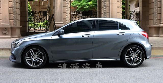 A180/總代理/全景天窗/衛星導航/倒車顯影/電動座椅  第2張相片