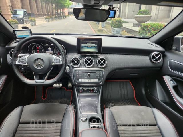 A180/總代理/全景天窗/衛星導航/倒車顯影/電動座椅  第5張相片