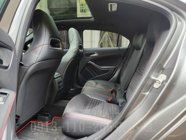 A180/總代理/全景天窗/衛星導航/倒車顯影/電動座椅  第6張相片