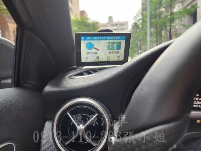 A180/總代理/全景天窗/衛星導航/倒車顯影/電動座椅  第9張相片