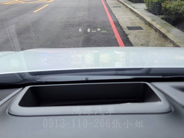 CROWN /ACC/盲點/摸門/抬顯/冷熱椅/衛星導航/倒車顯影/電動座椅  第11張相片