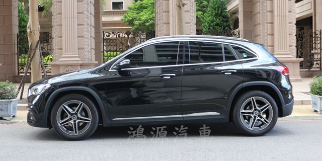 GLA180/總代理/AMG/盲點/摸門/衛星導航/倒車顯影/電動座椅/電尾門  第2張相片