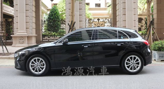 A200/總代理/衛星導航/倒車顯影/電動座椅/  第2張相片