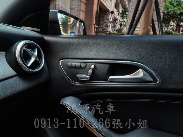 CLA250/I-KEY/全景天窗/HK/摸門/電熱椅/倒車顯影/電動座椅  第11張相片