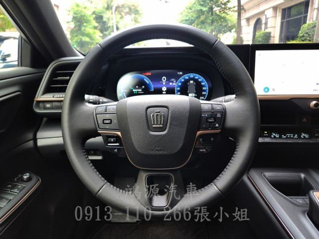 CROWN /ACC/盲點/摸門/抬顯/加熱椅/衛星導航/倒車顯影/電動座椅  第13張相片