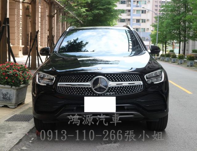 GLC300/ACC/盲點/摸門/衛星導航/倒車顯影/電動座椅/電尾門  第1張相片