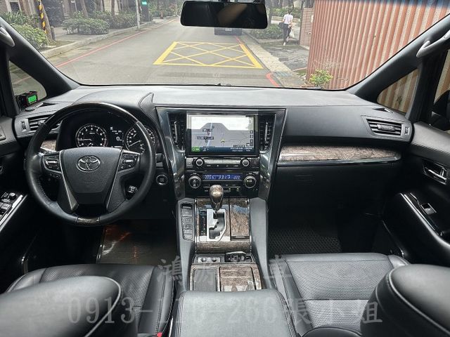 ALPHARD/全車精品/雙天窗/衛星導航/倒車顯影/電動座椅/電尾門  第5張相片