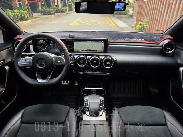 A250/總代理/全景天窗/衛星導航/倒車顯影/電動座椅  第5張相片