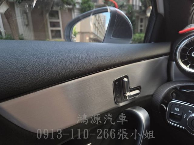 A250/總代理/全景天窗/衛星導航/倒車顯影/電動座椅  第9張相片