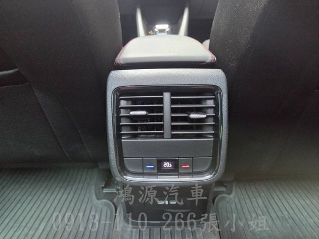 OCTAVIA /ACC/全景天窗/RS賽車椅/盲點/摸門/衛星導航/倒車顯影/電動座椅/電尾門  第10張相片