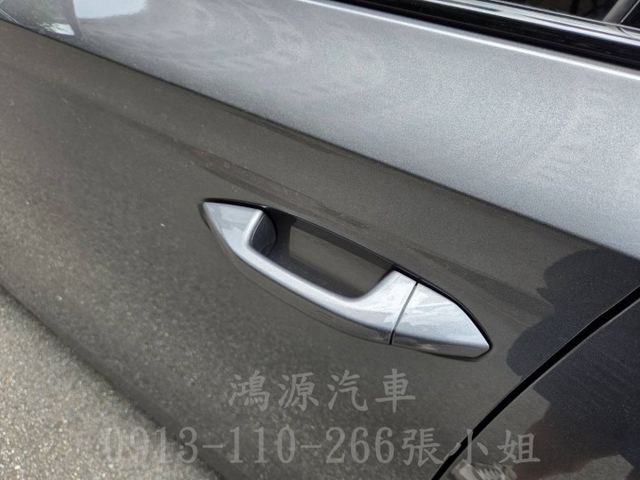 OCTAVIA /ACC/全景天窗/RS賽車椅/盲點/摸門/衛星導航/倒車顯影/電動座椅/電尾門  第11張相片