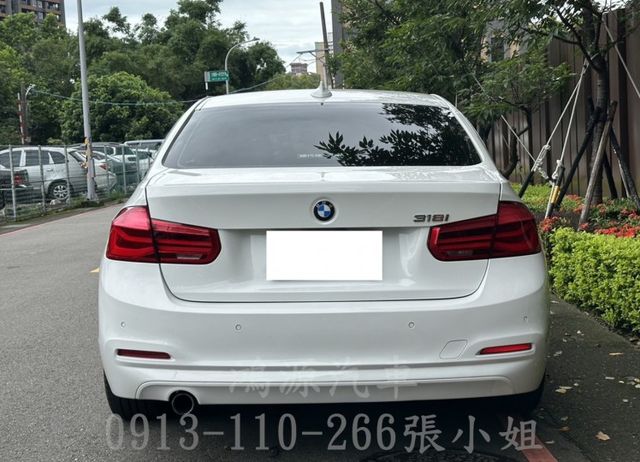 318i/總代理/倒車顯影/電動座椅/  第3張相片