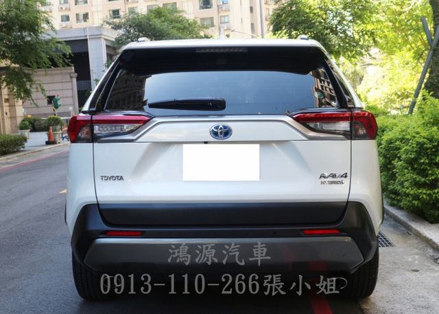RAV4 /ACC/盲點/摸門/衛星導航/倒車顯影/電動座椅/電尾門  第3張相片