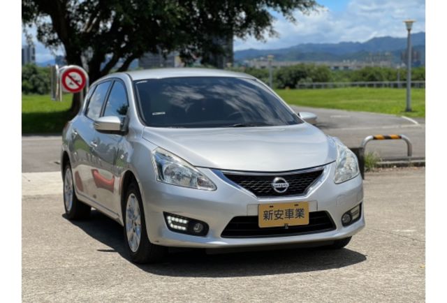 Nissan TIIDA  第1張相片