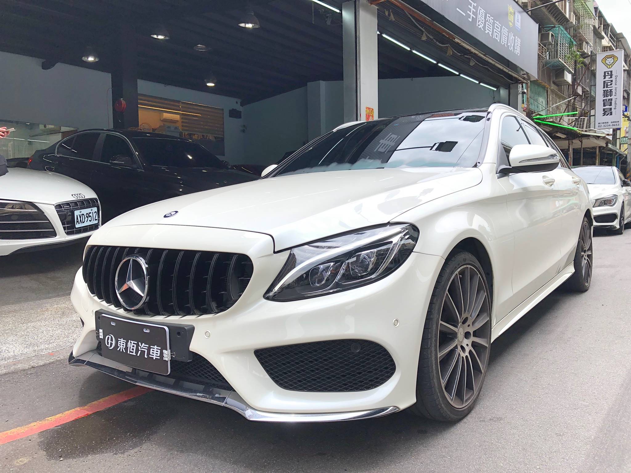 2015年 歐規 BENZ C250T 五門 總代理 跑4萬km 預售169.9萬  第3張相片