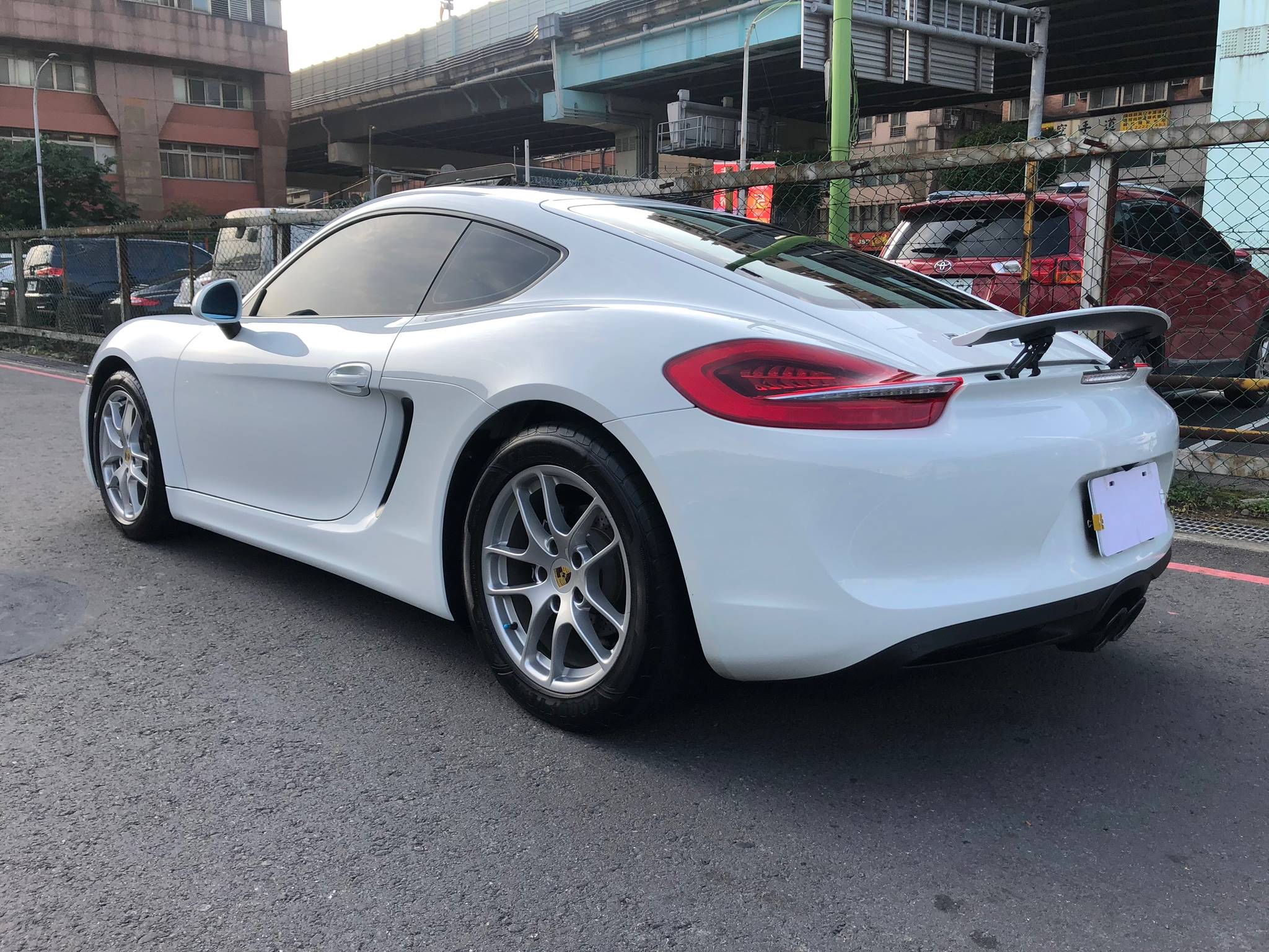   2013年 Porsche  Cayman 2.7 永業總代理   第3張相片