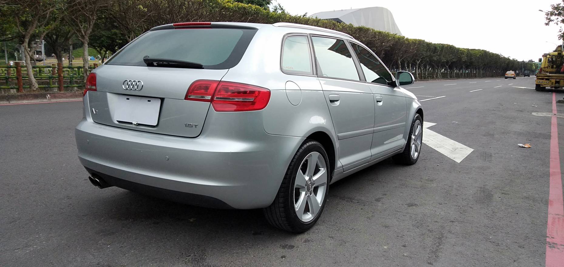 2010年 Audi A3 自手排 1.8T  第4張相片